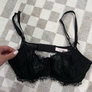 Victoria's Secret Black Lace Underwire Bra